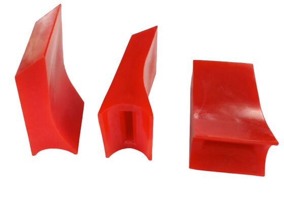 Corrosion Resistant PU Scrapers Polyurethane Conveyor Cleaner Red Green Color 85 A Shore